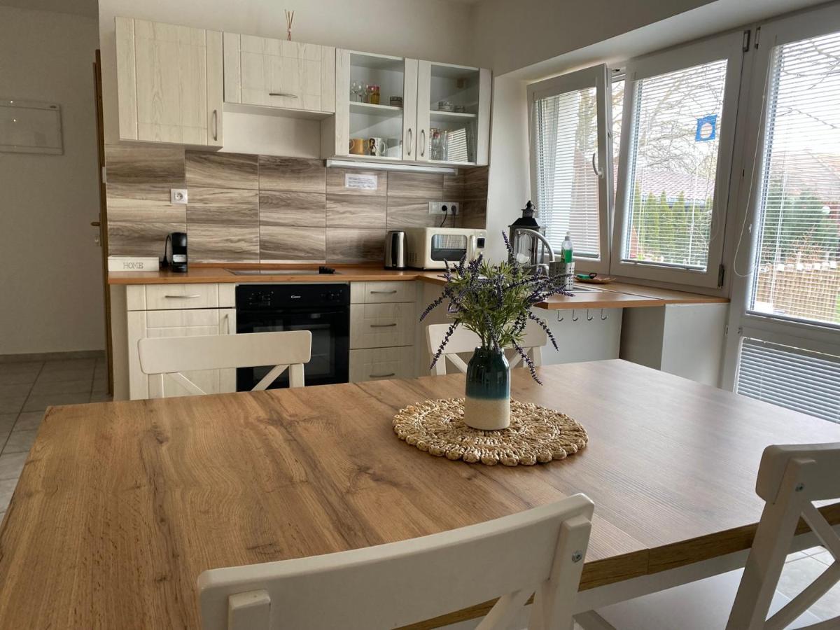 Statek U Krizu Apartment Stare Sedliste Bagian luar foto